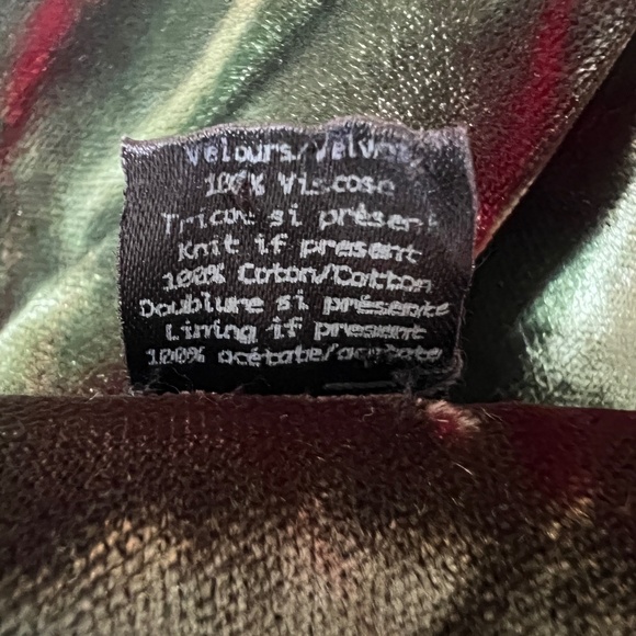 Genevieve Dion Scarf Velour Green & Red Iridescent Rectangle 8" x 68" Canada - Picture 5 of 6